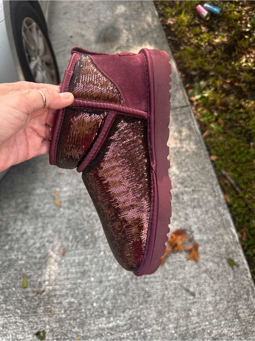 UGG  Burgundy Sequin Suede Boots women size 9 - Picture 3 of 12